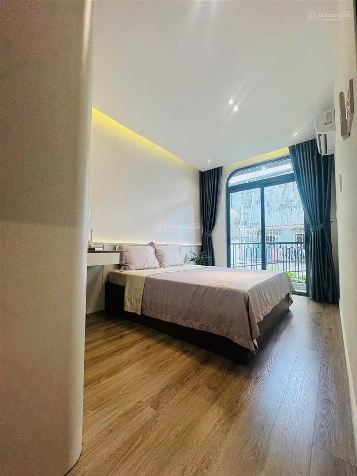 Quận 7 nhà mới 100% full nội thất 2 phòng ngủ .