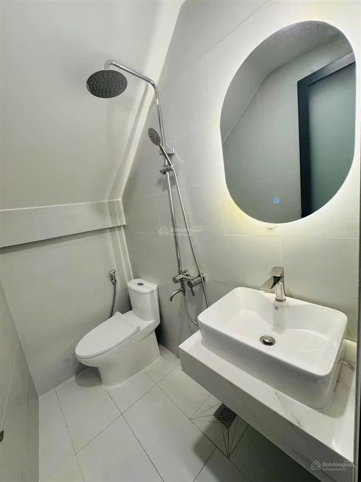 Quận 7 nhà mới 100% full nội thất 2 phòng ngủ .