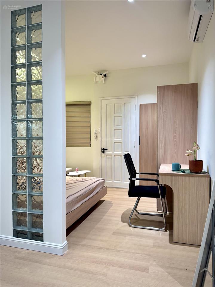 Cho thuê căn hộ dịch vụ mới 100% ngay ga metro văn thánh, 9 triệu, 40m², đầy đủ tiện ích