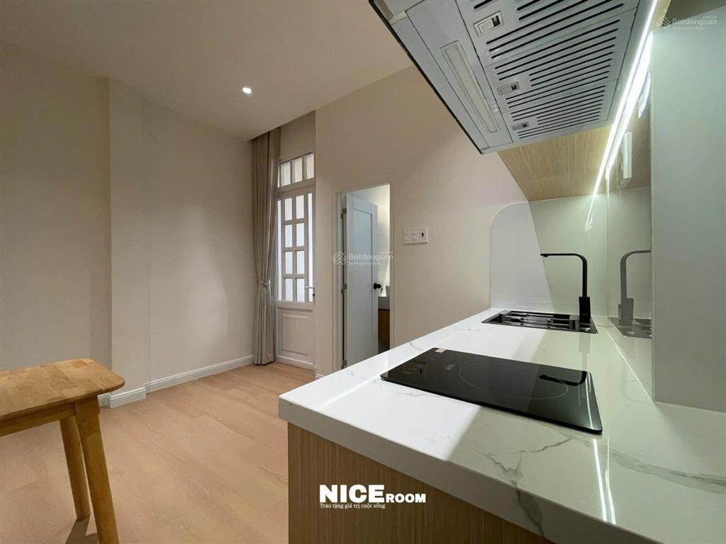 Cho thuê căn hộ dịch vụ mới 100% ngay ga metro văn thánh, 9 triệu, 40m², đầy đủ tiện ích