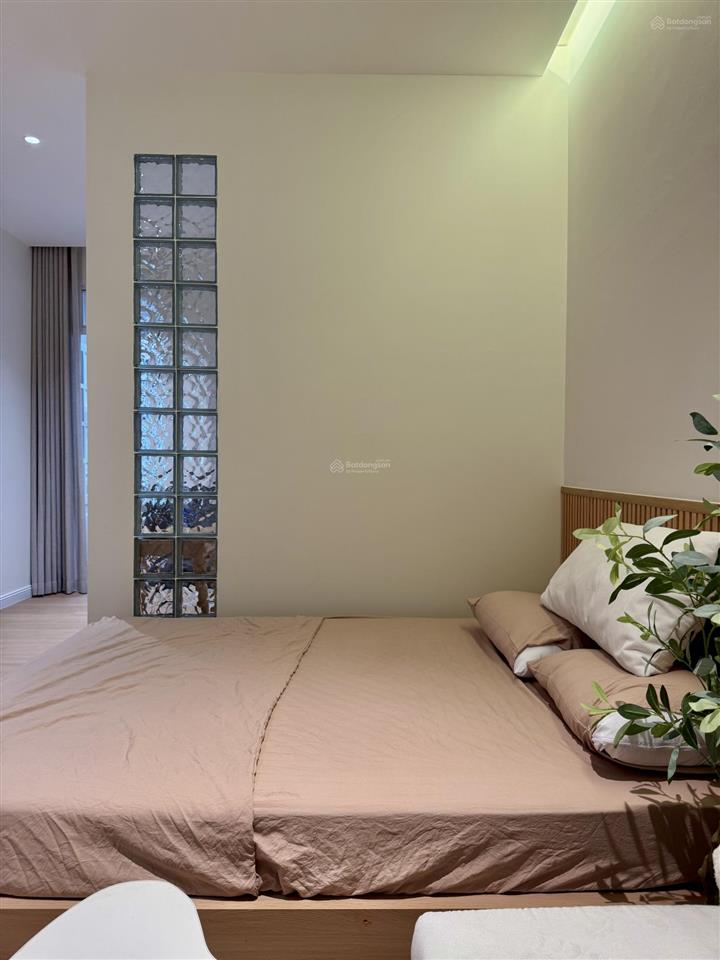 Cho thuê căn hộ dịch vụ mới 100% ngay ga metro văn thánh, 9 triệu, 40m², đầy đủ tiện ích