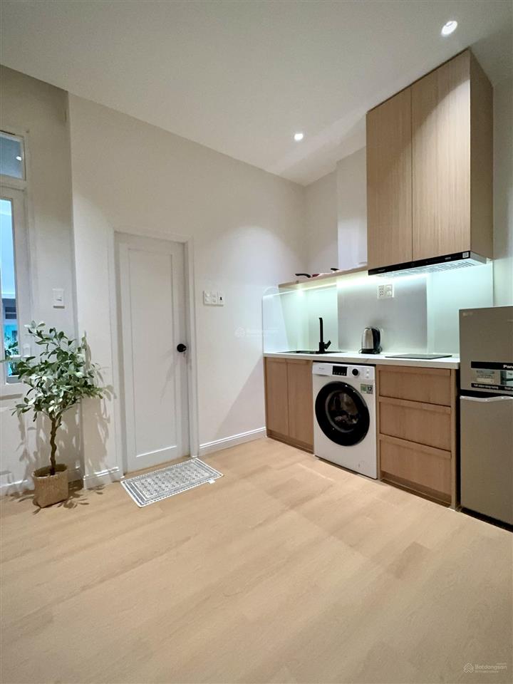 Cho thuê căn hộ dịch vụ mới 100% ngay ga metro văn thánh, 9 triệu, 40m², đầy đủ tiện ích