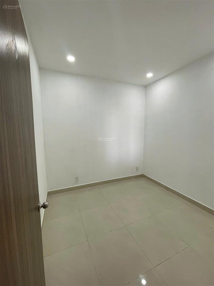 Pkdql cho thuê cc topaz elite q8 ng cầu chữ y, 3pn2wc chỉ 12tr nhà trống ngay trên tttm aeon mall