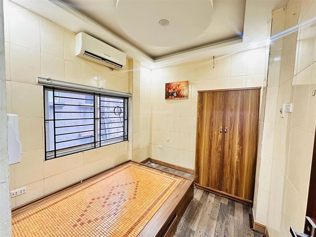 Nhà xã đàn đống đa  15m 5 tầng sổ riêngcách phố 50m hơn 3 tỷ 0797 277 ***