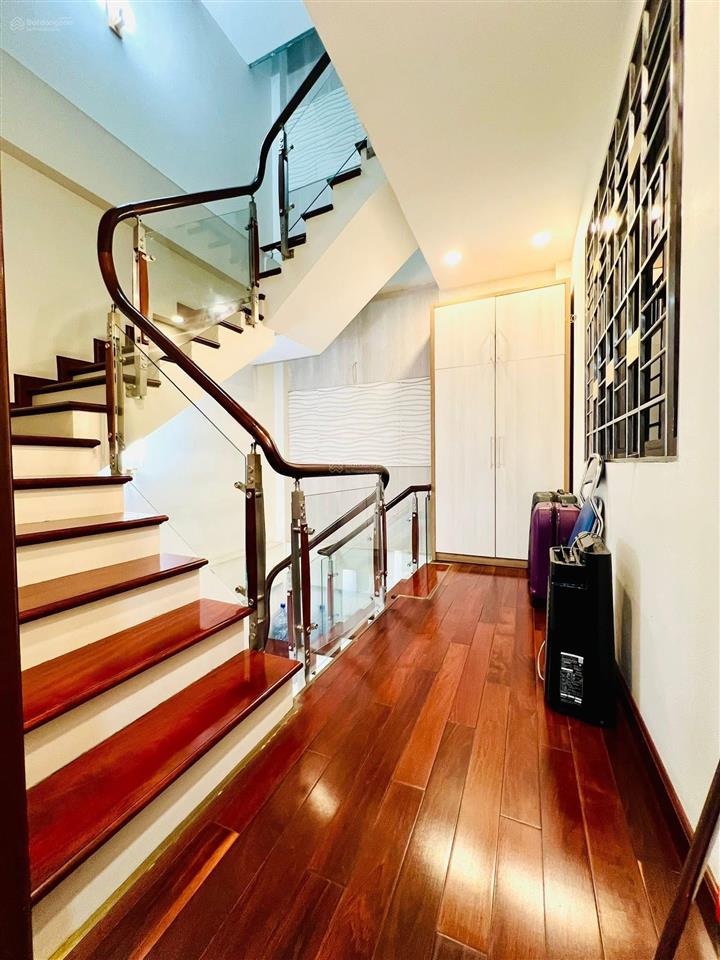 Tôn đức thắng 45/50m 5 tầng lô góc ô chờ thang máy ngõ thông ngõ vf3 50m ra phố  giá 12 tỷ