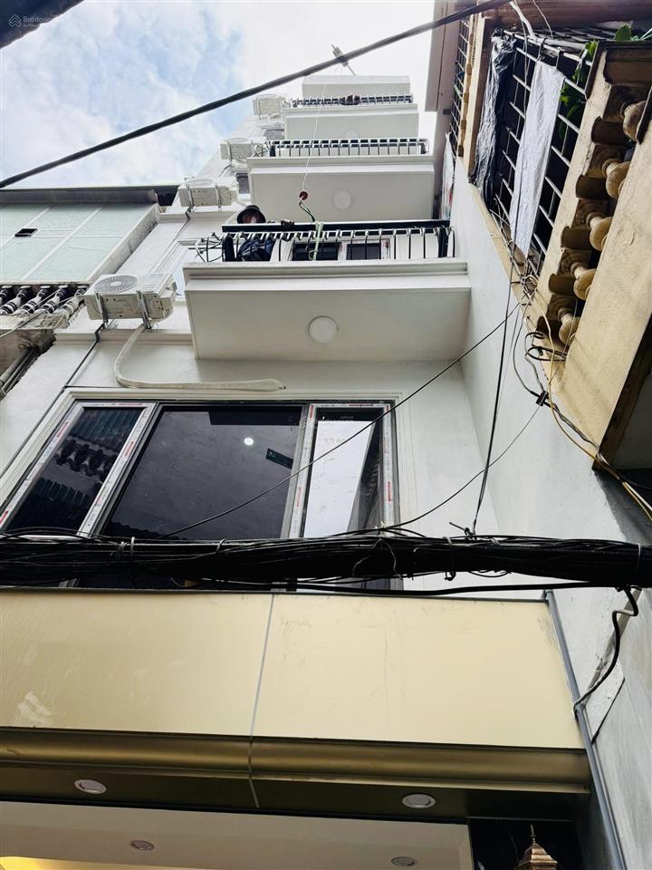 Bán nhà khương trung ngay ngã tư sở35m 6 tầng thang máy nhỉnh 10 tỷ sẵn sổ 50m ra phố