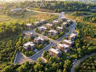 Bán 150m2 đất full thổ cư phú mãn, hòa lạc tựa núi hướng hồ, thích hợp nghỉ dưỡng