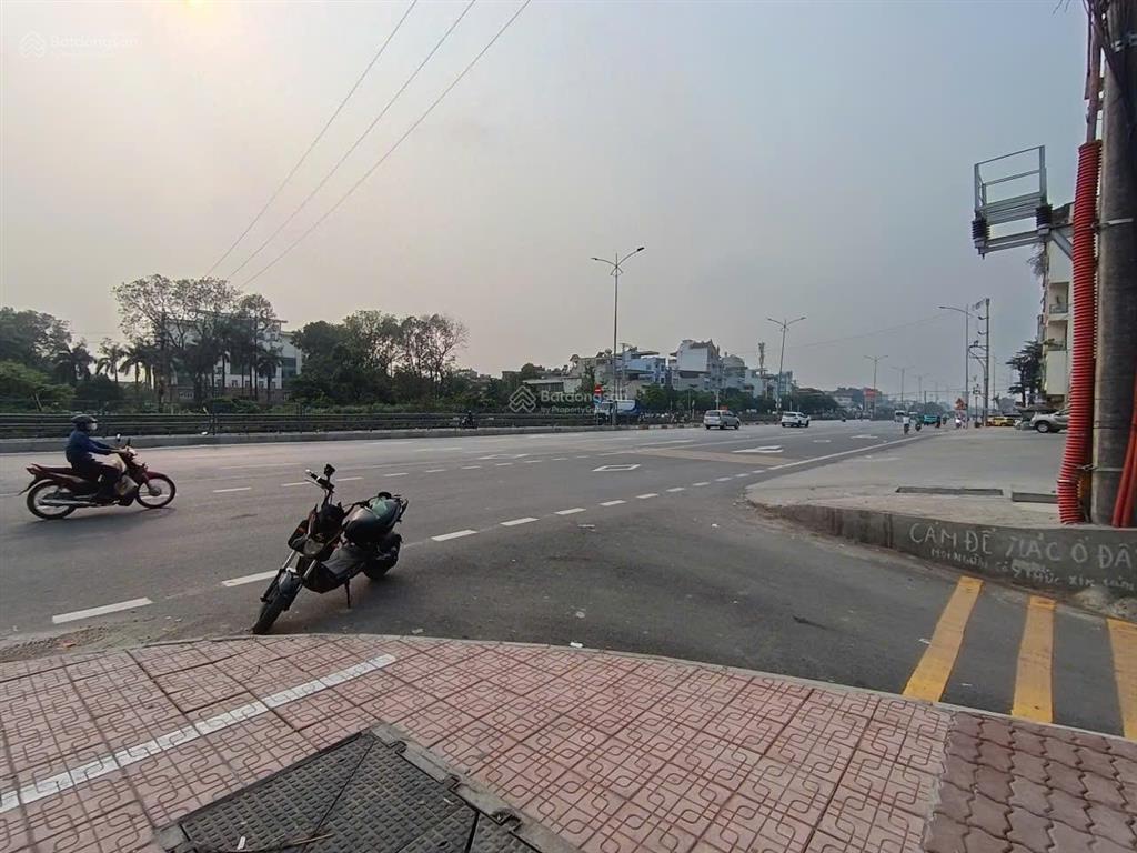 Cần bán gấp lô đất ngay mặt ql1a  52,5m2  tại đường ngọc hồi, xã ngũ hiệp, thanh trì cũ