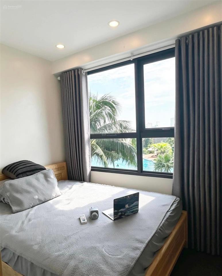 Cho thuê 2n chung cư dcapitale trần duy hưng view hồ bơi  có slot oto