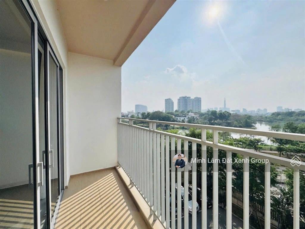 Gặp e minh có căn đẹp ngay  2pn palm heights , giá tốt chỉ 7ty9 , dt 79m2