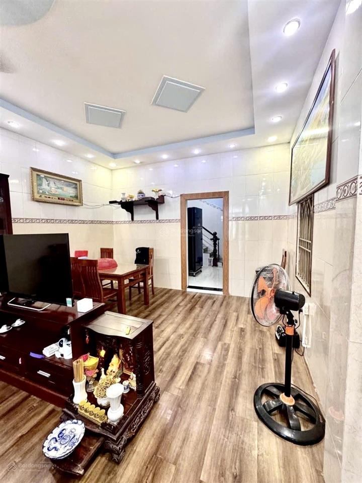 Bán nhà nguyễn duy cung, hẻm xe hơi, 60m2, 2 tầng đúc, hơn 5 tỷ