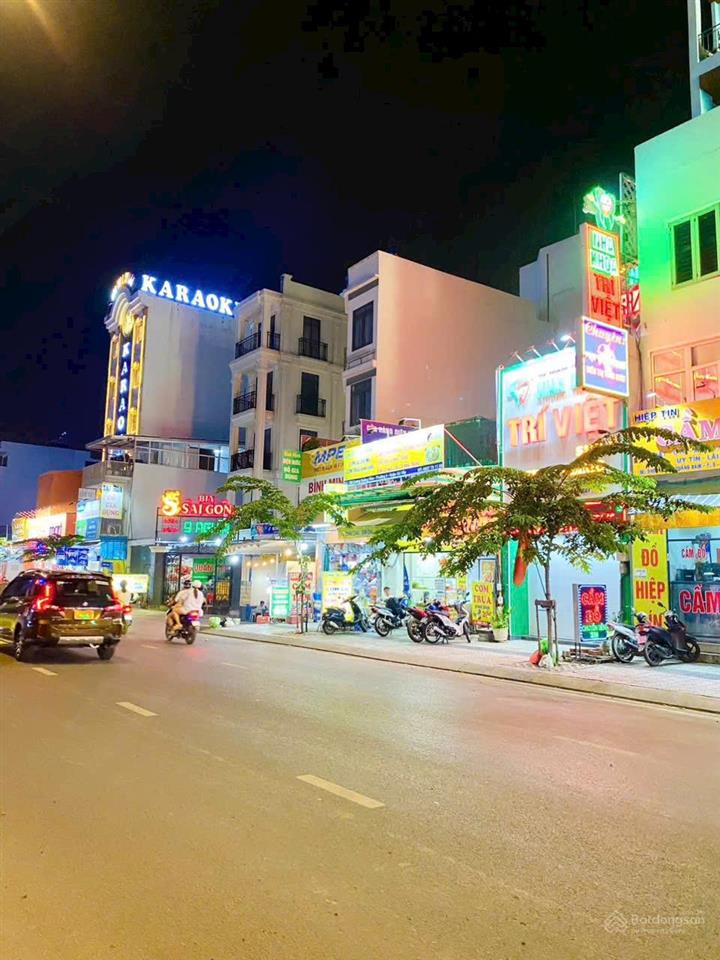 Mặt tiền dương quảng hàm, 3 tầng có hầm, kinh doanh sầm uất nhất quận gò vấp