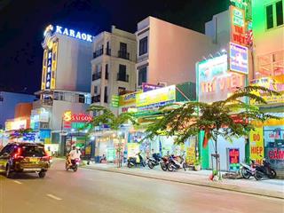 Mặt tiền dương quảng hàm, 3 tầng có hầm, kinh doanh sầm uất nhất quận gò vấp