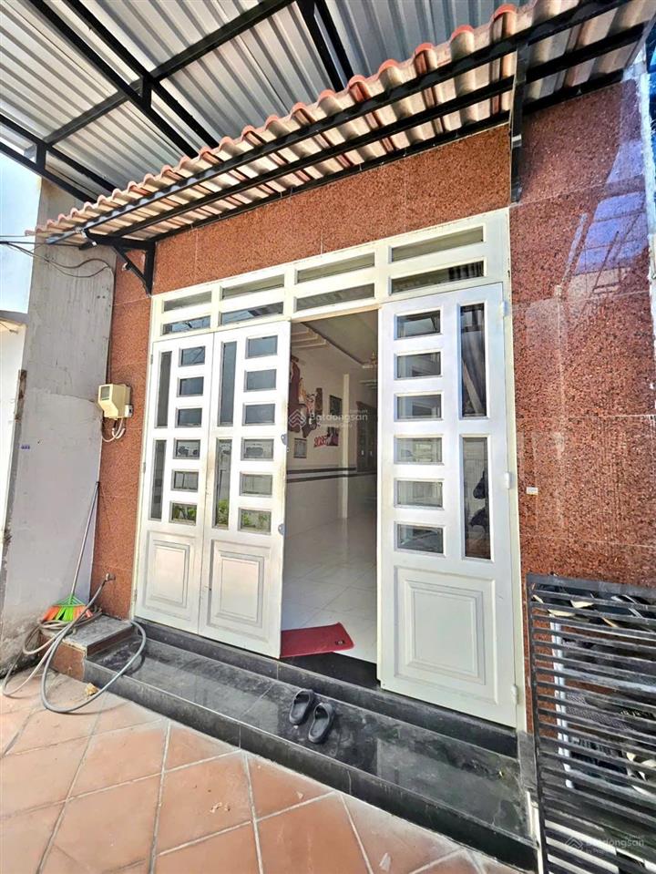 Nguyễn văn quá 56m2, 2 tầng, hẻm to sát mặt tiền, nhỉnh 4 tỷ