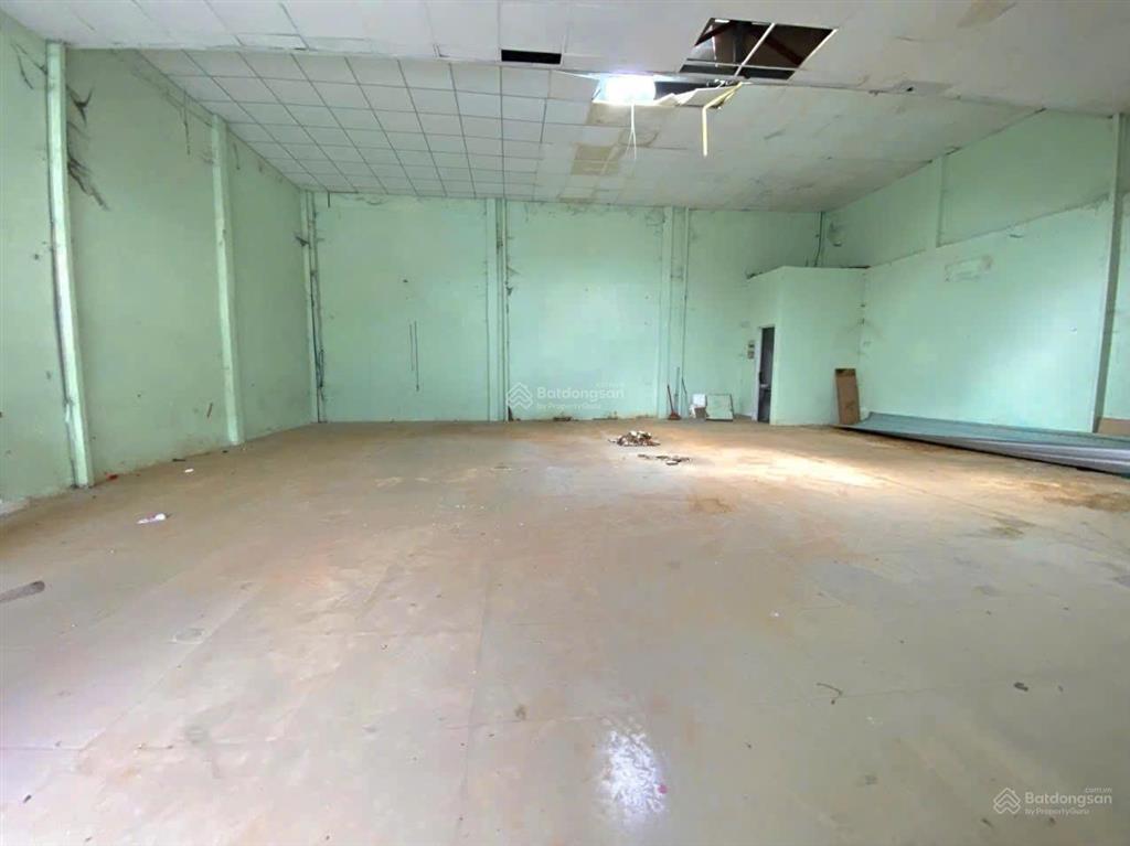 Bán nhà kho xưởng giá rẻ quận 12, mặt tiền đông hưng thuận 05, 12x17, gần trường chinh tân bình