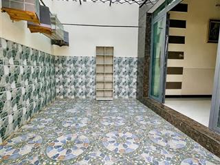 Cần bán nhà cấp 4 chính chủ  105m2, đúc lửng 4pn, hẻm ô tô, chỉ 2 tỷ 2 tl