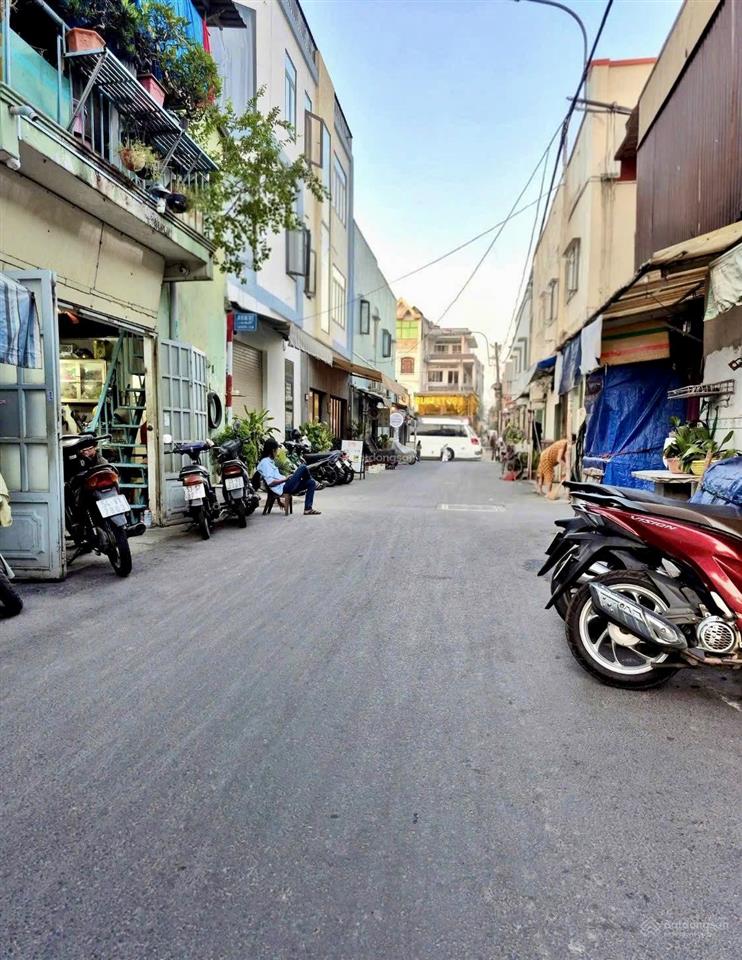Sát mặt tiền phan văn trị, hẻm oto thông, 76m2, 2 tầng, chỉ nhỉnh 7 tỷ