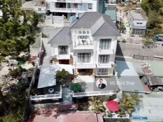 Bán villas đà lạt 500m2, sổ hồng, 2 mặt tiền, 3 lầu, 5 phòng, gần mây lang thang, ngay dinh 1