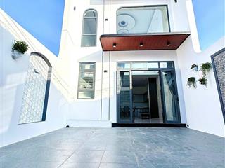 Căn gác lửng được khá nhiều khách hàng chuộng, vì gác lửng nhưng kết cấu lầu chắc chắn