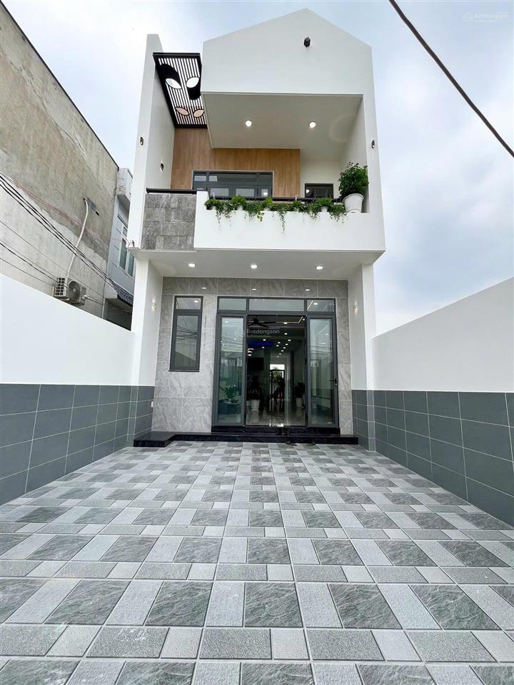 Thường xuyên đi công tác xa nên tôi cần bán lại căn nhà phường tân triều ngay đường trục 16