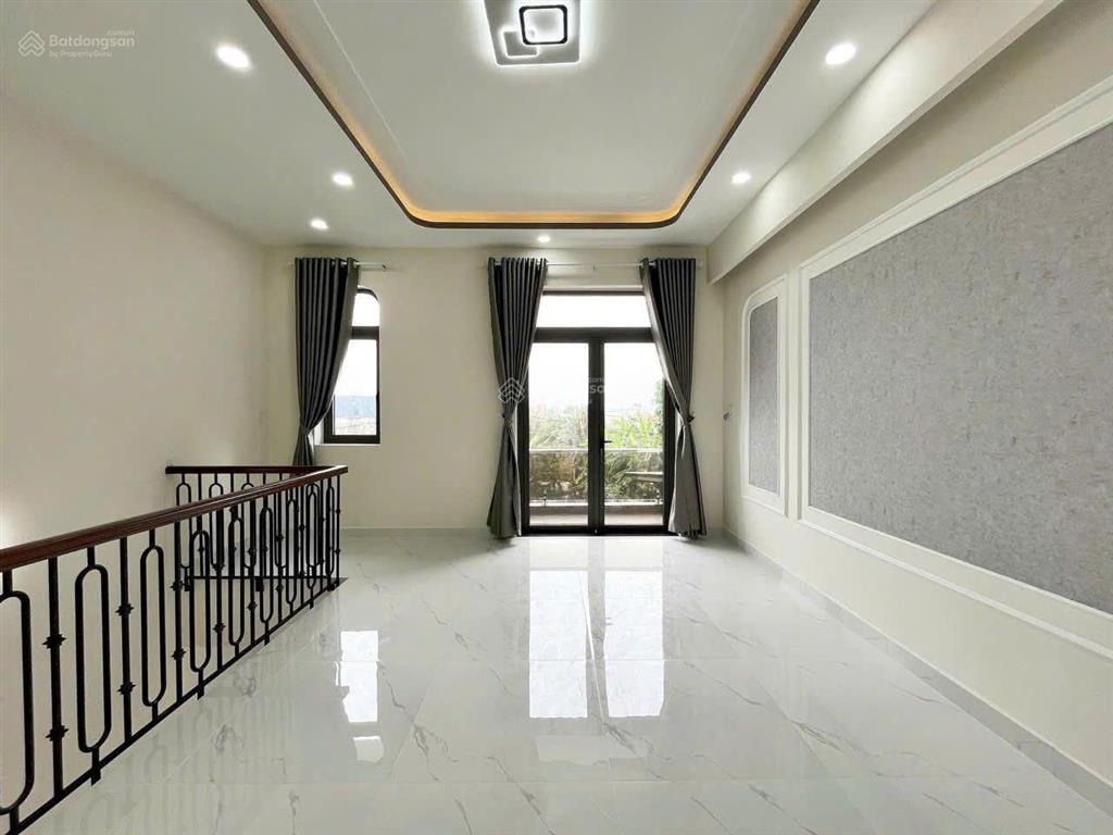 Không cần phải thuê mặt bằng nữa. em bán căn này vừa ở được vừa kinh doanh buôn bán được