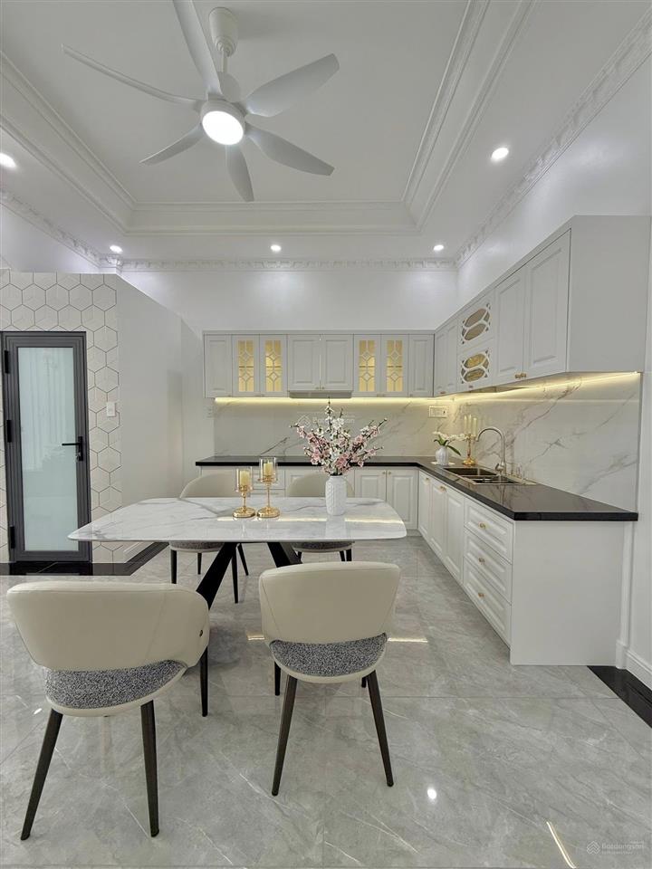 Nhà 2 lầu tân cổ điển mới xây ngay cổng chào phường tân triều  bán gấp 2 tỷ 050  100m2