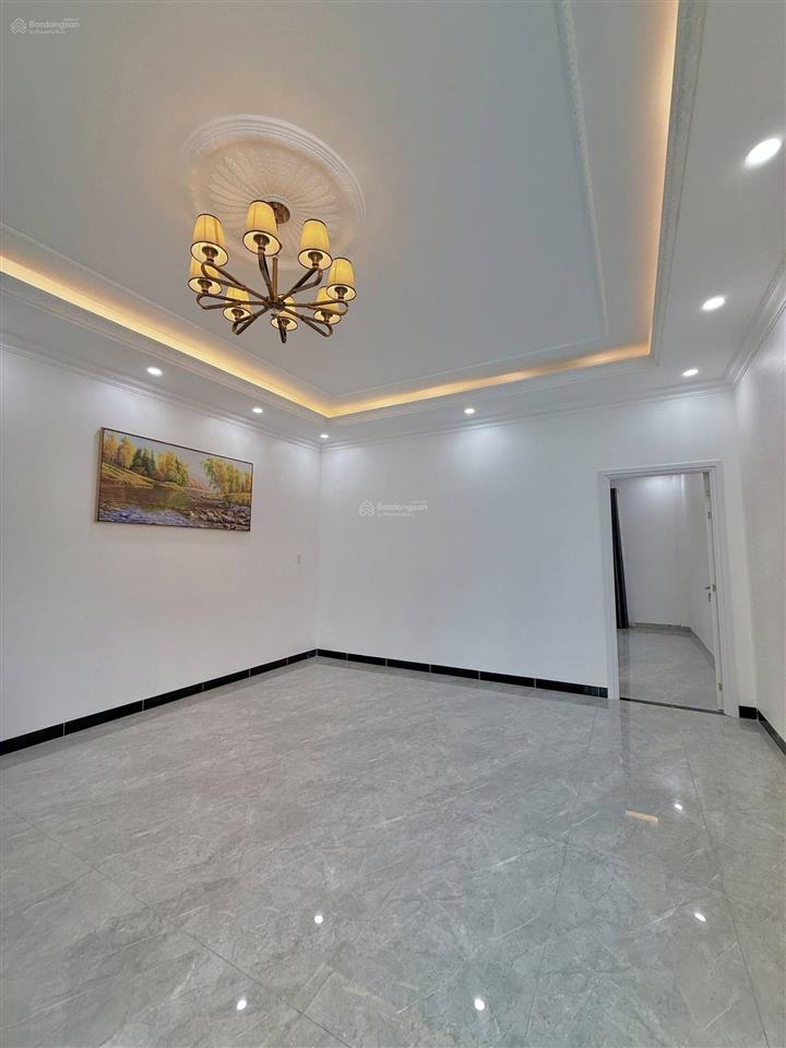 Nhà 2 lầu tân cổ điển mới xây ngay cổng chào phường tân triều  bán gấp 2 tỷ 050  100m2