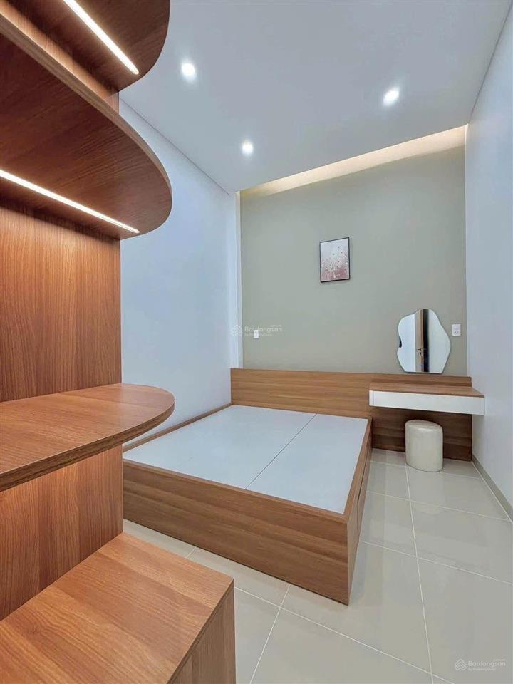 Nhà công nhân giá rẻ  trả trước 200 triệu  gần ủy ban phường tân triều