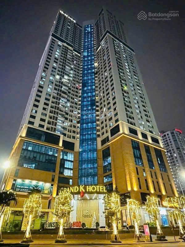 Chính chủ cần bán nhanh căn 3 phòng ngủ full đồ sẵn sổ tại golden park cầu giấy