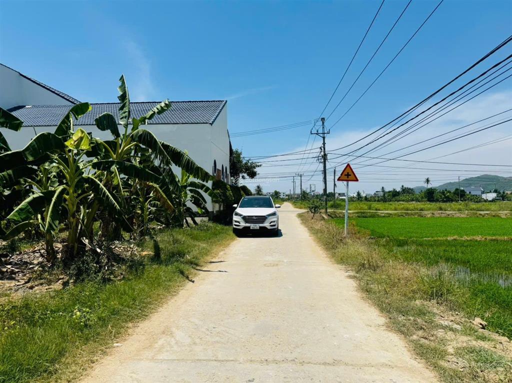 Bán đất hai mặt tiền trước sau đường đầu cầu diên an đường rộng 6.5m mặt sau rộng 4m giá đầu tư