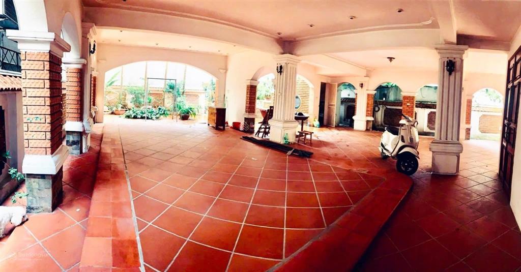 Siêu phẩm villa tây hồ 350m2  5t mt6.5 mgiá 330 tỷ.