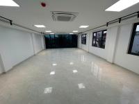 Hiếm có khó tìm tòa văn phòng phố cổ linh 100m² 8 tầng hầm view công viên dòng tiền khủng 45.6 tỷ