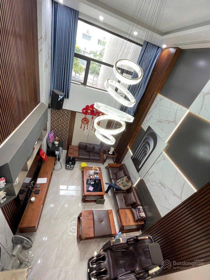Hiếm khu ngọc thụy 90m²  6 tầng  thang máy  kinh doanh văn phòng, spa, nha khoa cực đẹp