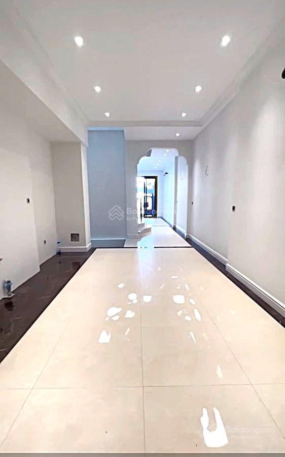 Bán nhà ngô gia tự  long biên | 110m² | ô tô vào nhà | view hồ | có chờ thang máy | chỉ hơn 10 tỷ