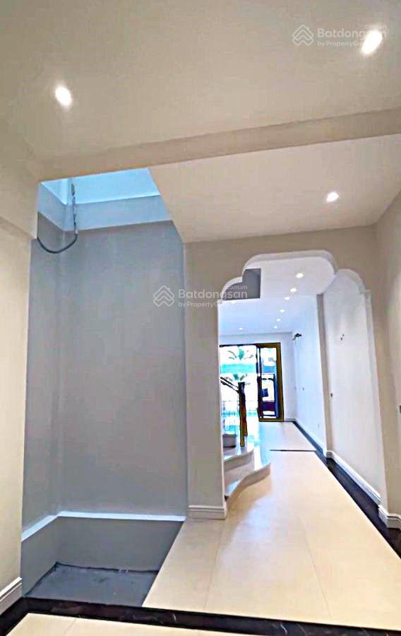 Bán nhà ngô gia tự  long biên | 110m² | ô tô vào nhà | view hồ | có chờ thang máy | chỉ hơn 10 tỷ