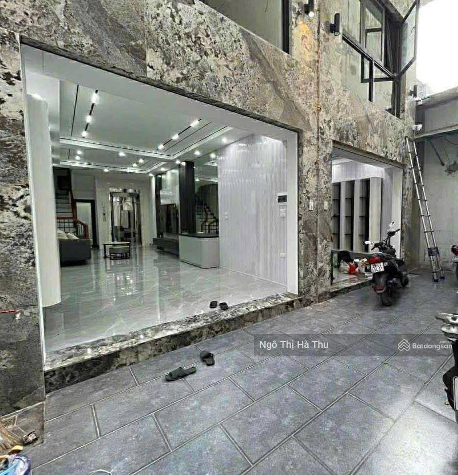 Căn duy nhất ở hoàng như tiếp, nhỉnh 14 tỷ có nhà thang máy  full nội thất mới kính kong