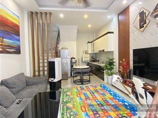 Bán nhà nguyễn sơn, bồ đề, ngõ ô tô đỗ cổng, nhà 5 tầng, dt 31m2.  0976 199 ***