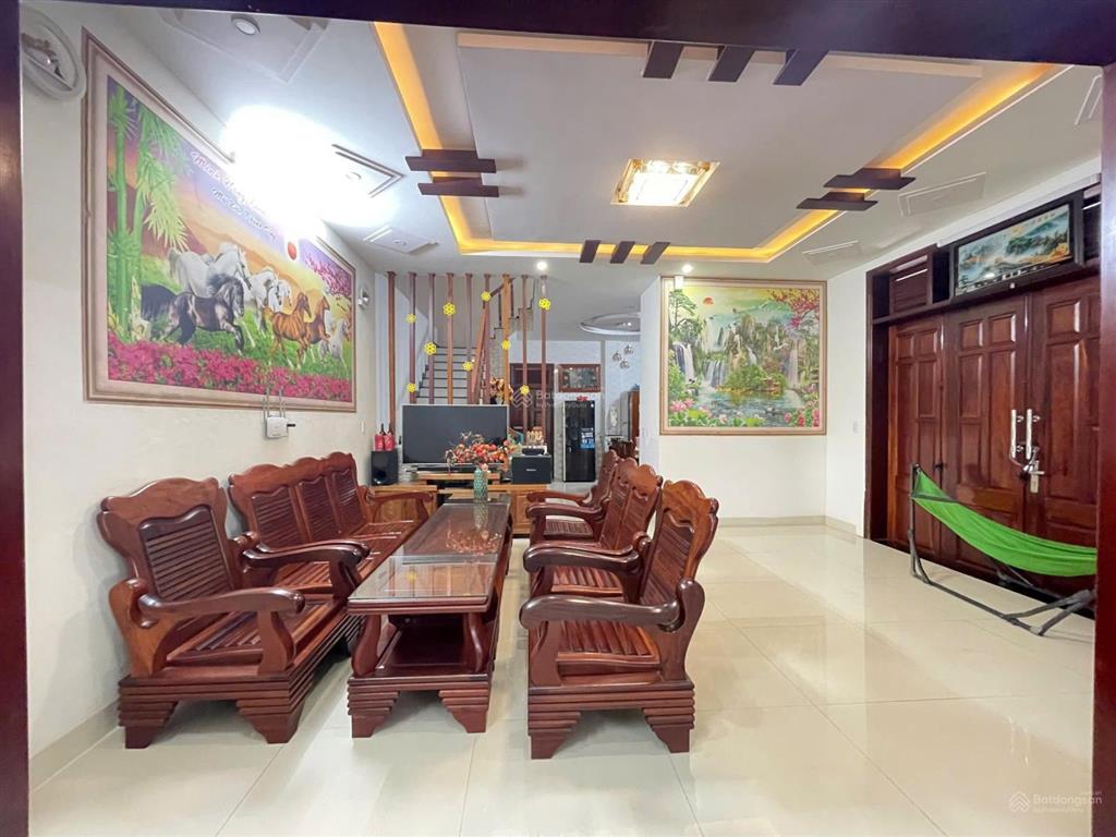 Cho thuê nr 250m2, 30 triệu tại ngã tư bùi thiện ngộ với nguyễn ân, đà nẵng