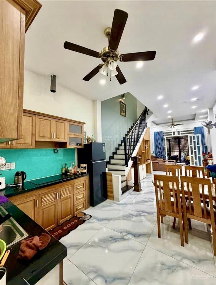 Chủ kẹt tiền bán gấptrong tuần3 lầu btctô tô ngủ nhà  lê trọng tấn bình tân60m2sốc chỉ 4.9 tỷ