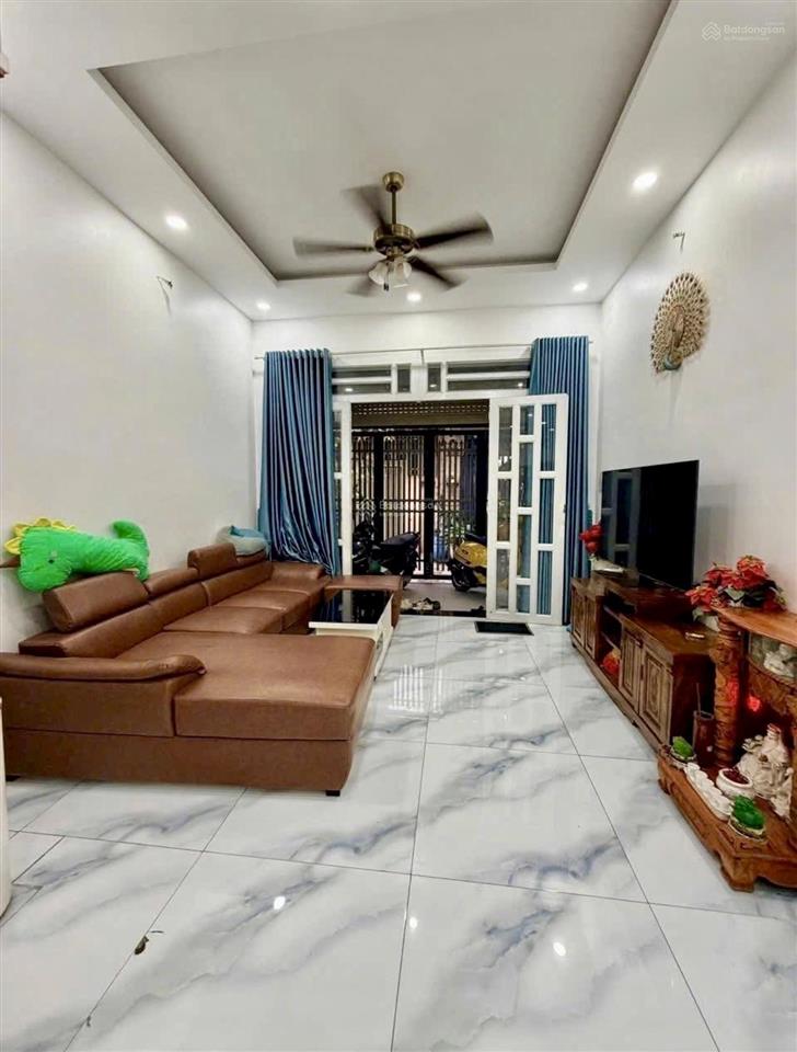 Chủ kẹt tiền bán gấptrong tuần3 lầu btctô tô ngủ nhà  lê trọng tấn bình tân60m2sốc chỉ 4.9 tỷ