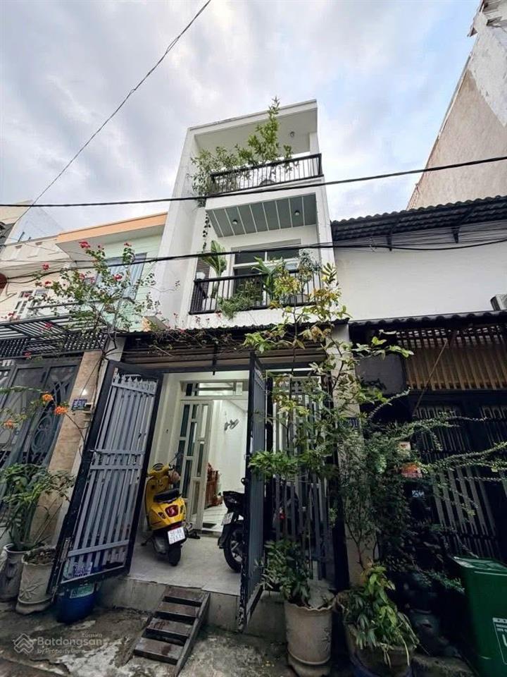Chủ kẹt tiền bán gấptrong tuần3 lầu btctô tô ngủ nhà  lê trọng tấn bình tân60m2sốc chỉ 4.9 tỷ