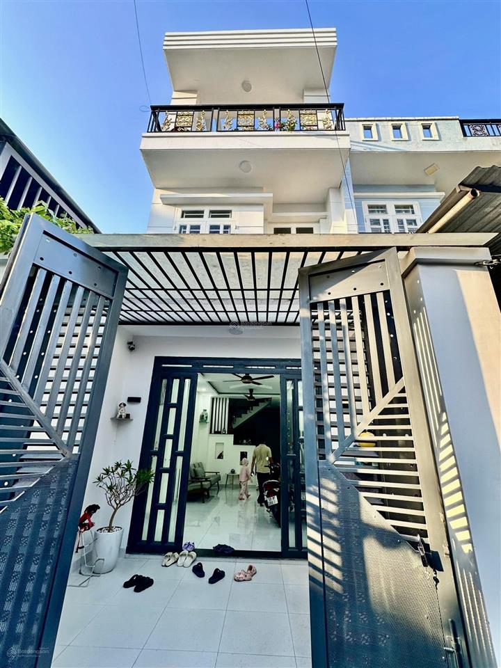 Chính chủ 3 tầng btct lê trọng tấn giáp tân phúhẻm xe hơi  70m,4pn  chỉ 5.5 tỷ tl