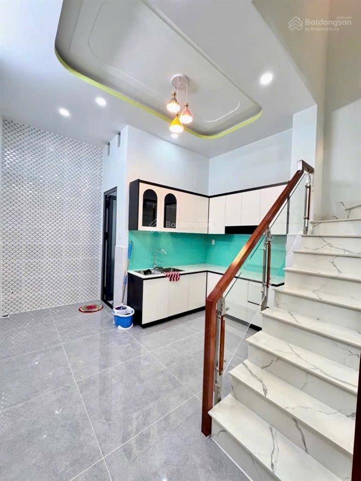 Hẻm 6m thôngnhà 3 tầng  56m(4x14)  sát chợ gò xoài  chủ ngộp 5.9 tỷ tl