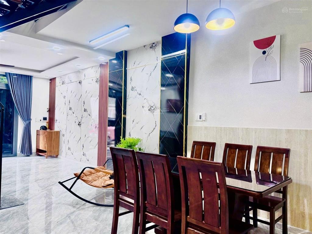 2 tầng ngay aeon mall tân phú  hxh 6m 55m2  ngang 5m  chỉ hơn 5 tỷ tl