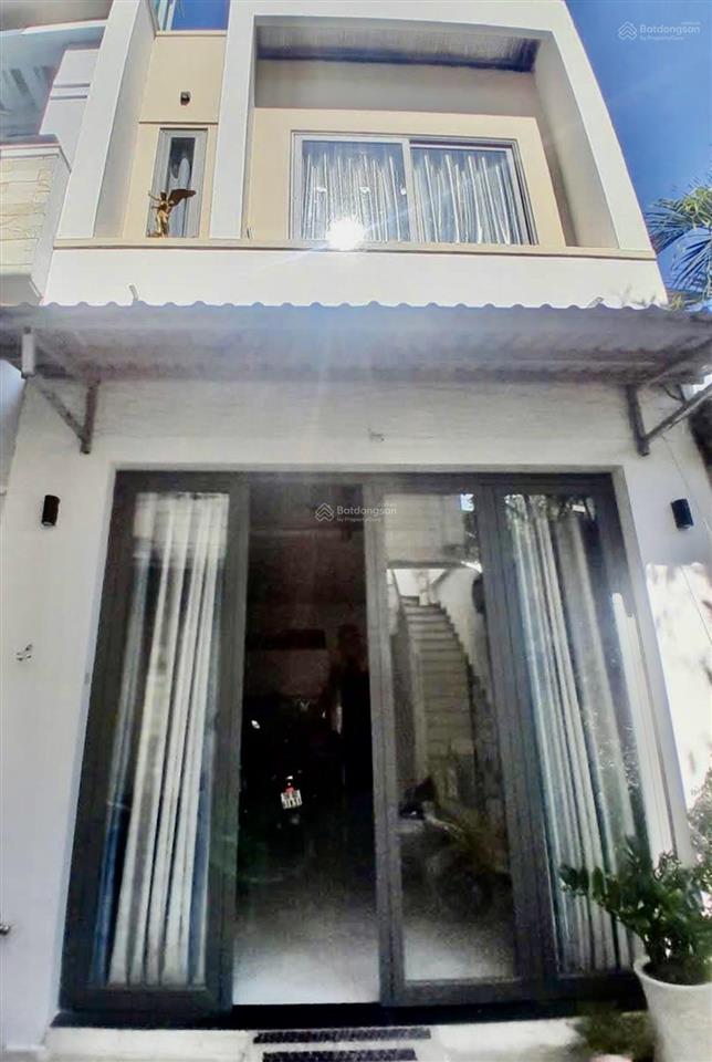 Nhà 2 tầng btct  gò dầu 51m2 xe hơi đậu cửa chỉ 5.2 tỷ còn thương lượng