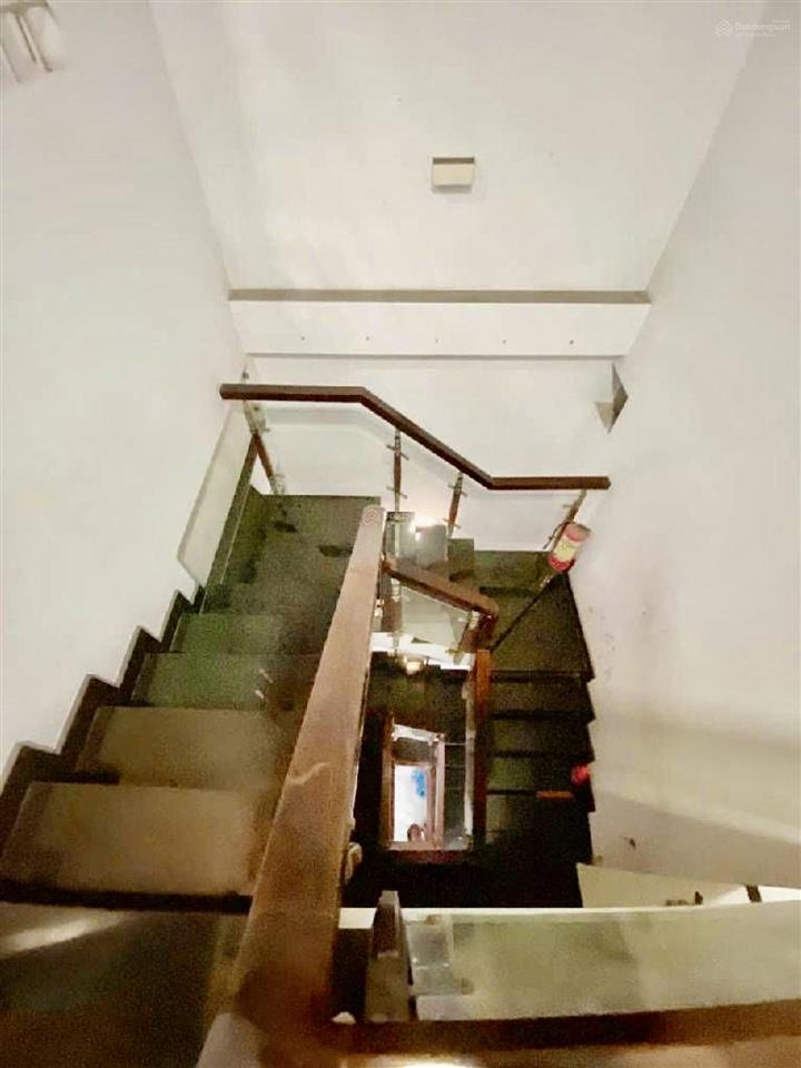 Nhà 4 tầng tân hương  hẻm 6m xe tải đổ cửa 90m2 chủ ngộp 9.x tỷ nhỏ thương lượng