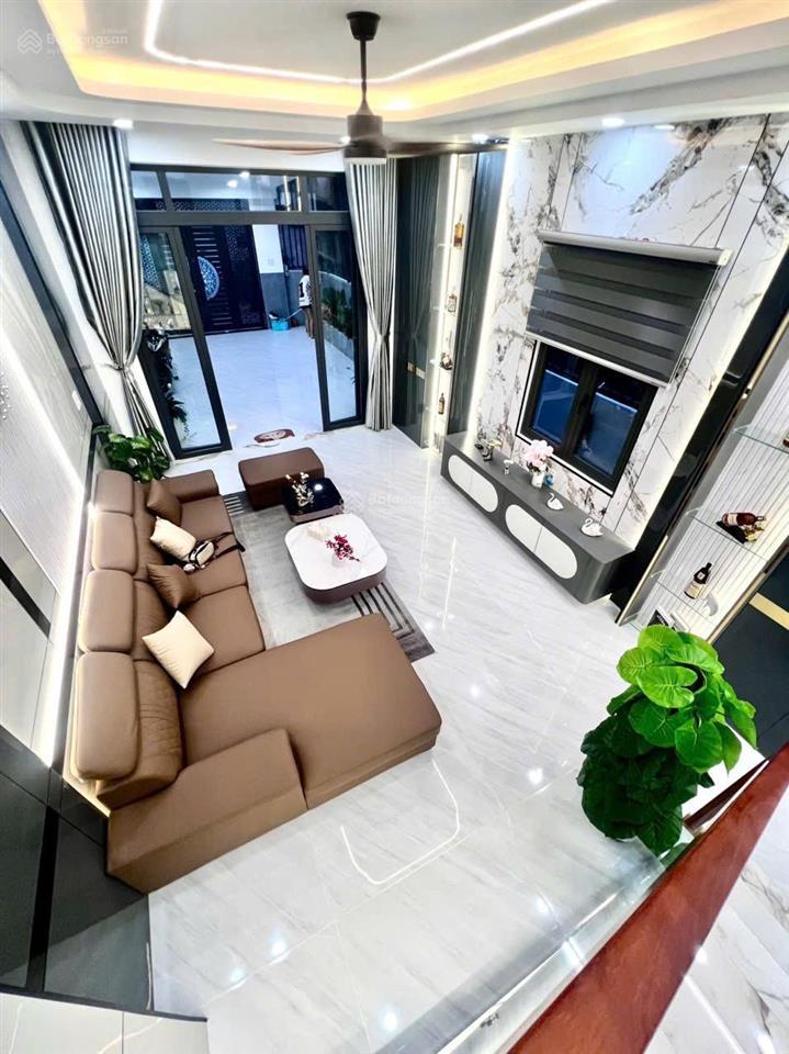 Nhà 4 tầng  lô góc mã lò  khu tên lửa 100m2  4pn  giá 7.5 tỷ
