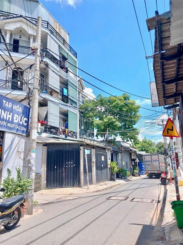 Mặt tiền kinh doanh, khu đông đúc  82m2 2 tầng btct  aeon tân phú  cần bán gấp 5. x tỷ tl