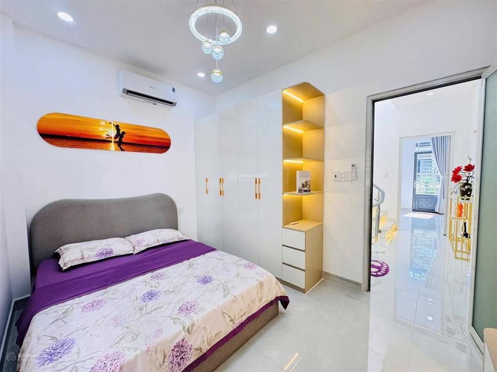 Duy nhất một căn nhà đẹp 2 tầng đường 185, quận 9. giá 3 tỷ 260, 56m2, đường rộng 7m thông thoáng