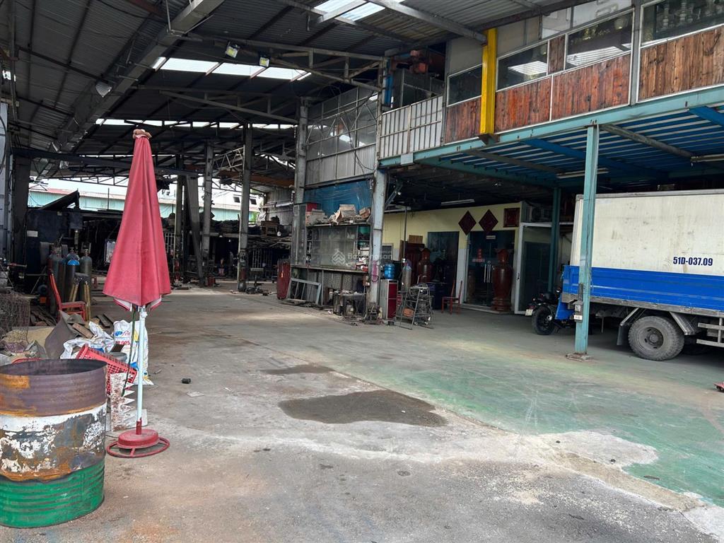 Cho thuê mặt bằng nhà xưởng mặt tiền ql1a 1000m2 80tr, 20x50 p. tân thới nhất